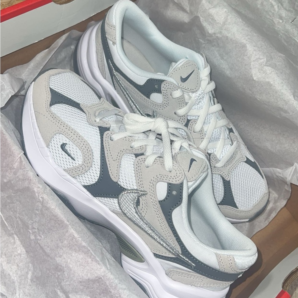 Nike Women's White and Gray Sneakers